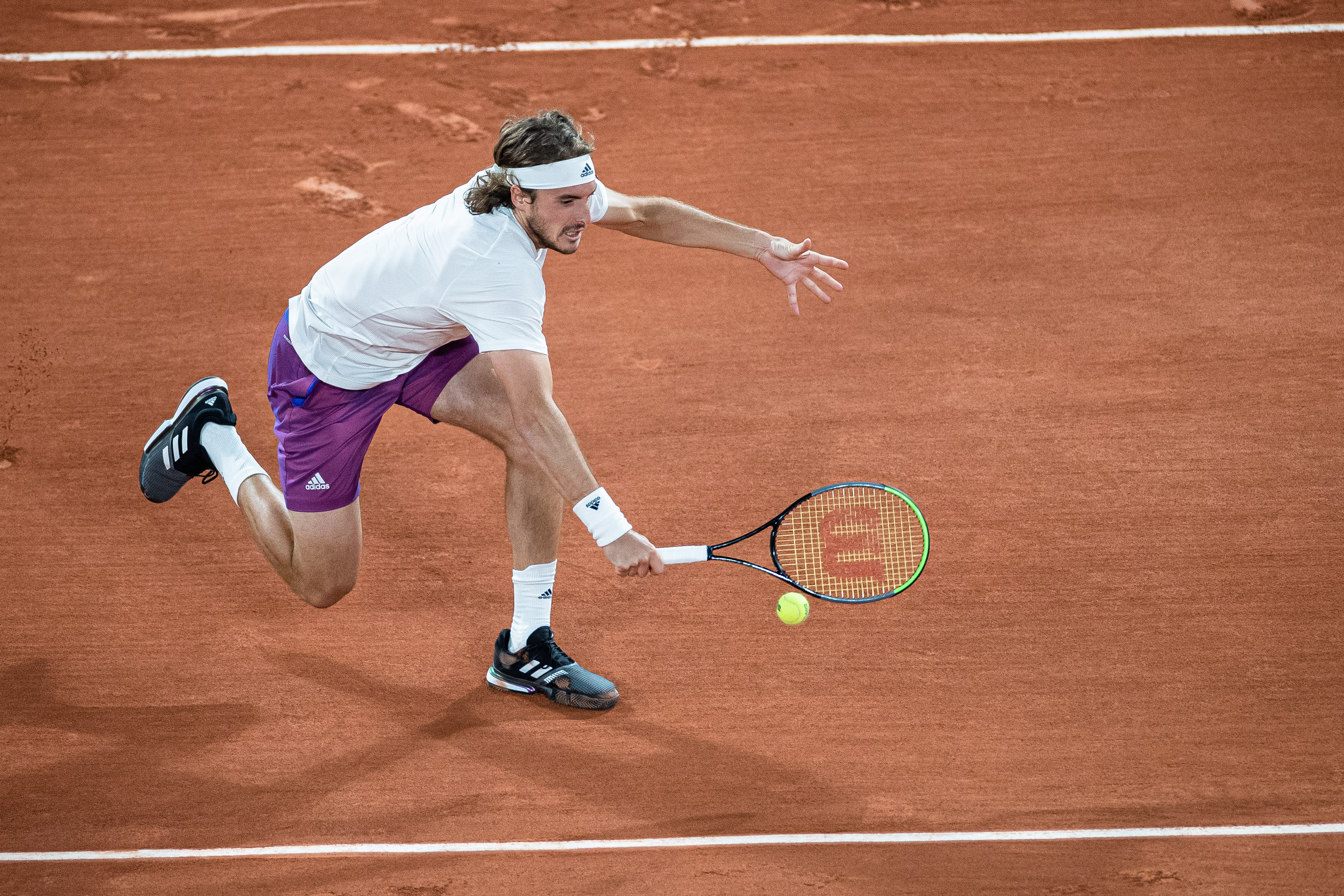 世界网球队碾压法国网球队,西西帕斯打破历史纪录的简单介绍 世界网球队碾压法国网球队,西西帕斯打破历史纪录的简单介绍