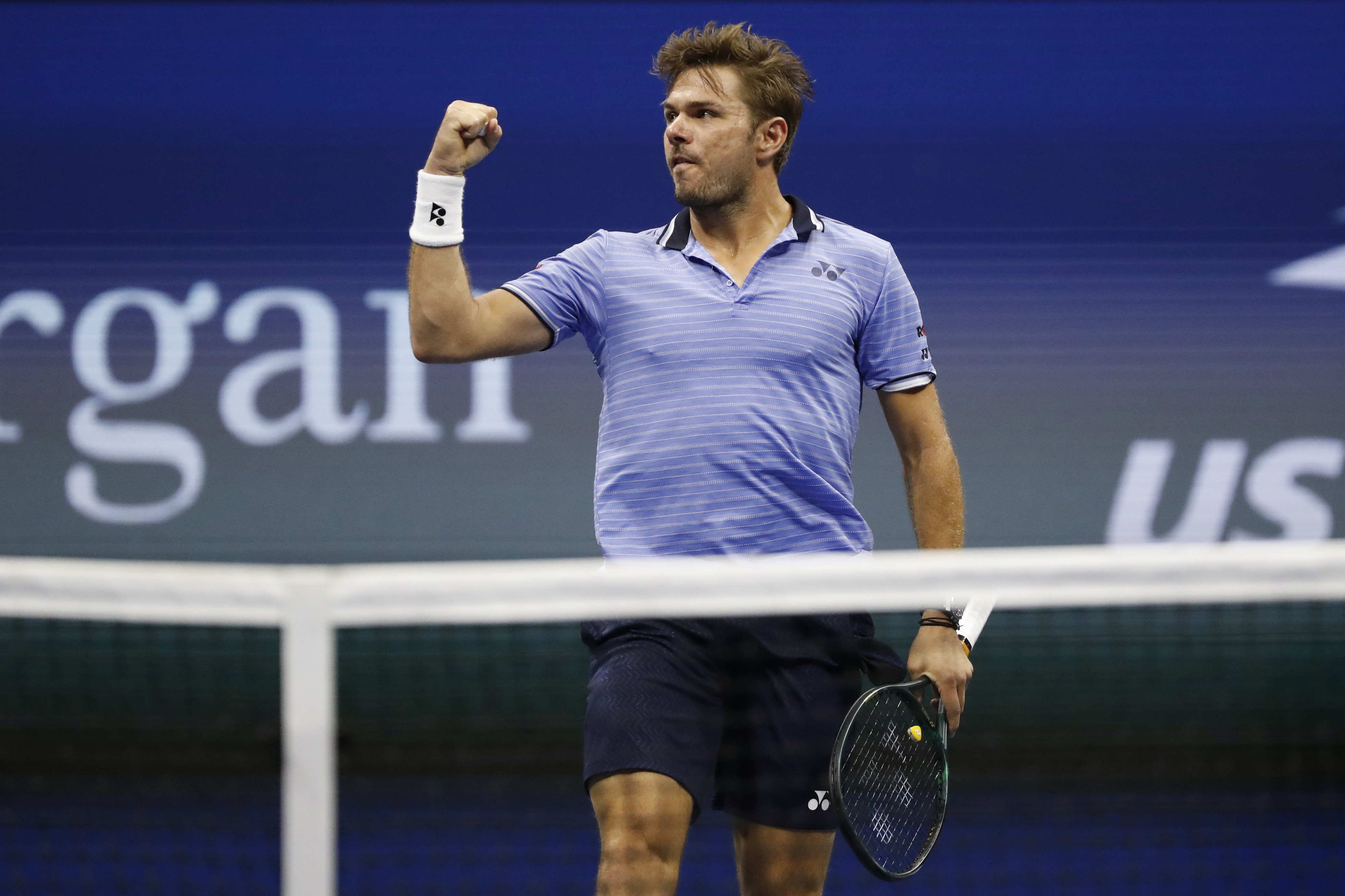 包含西班牙网球队绝杀美国网球队，瓦林卡制霸全场的词条