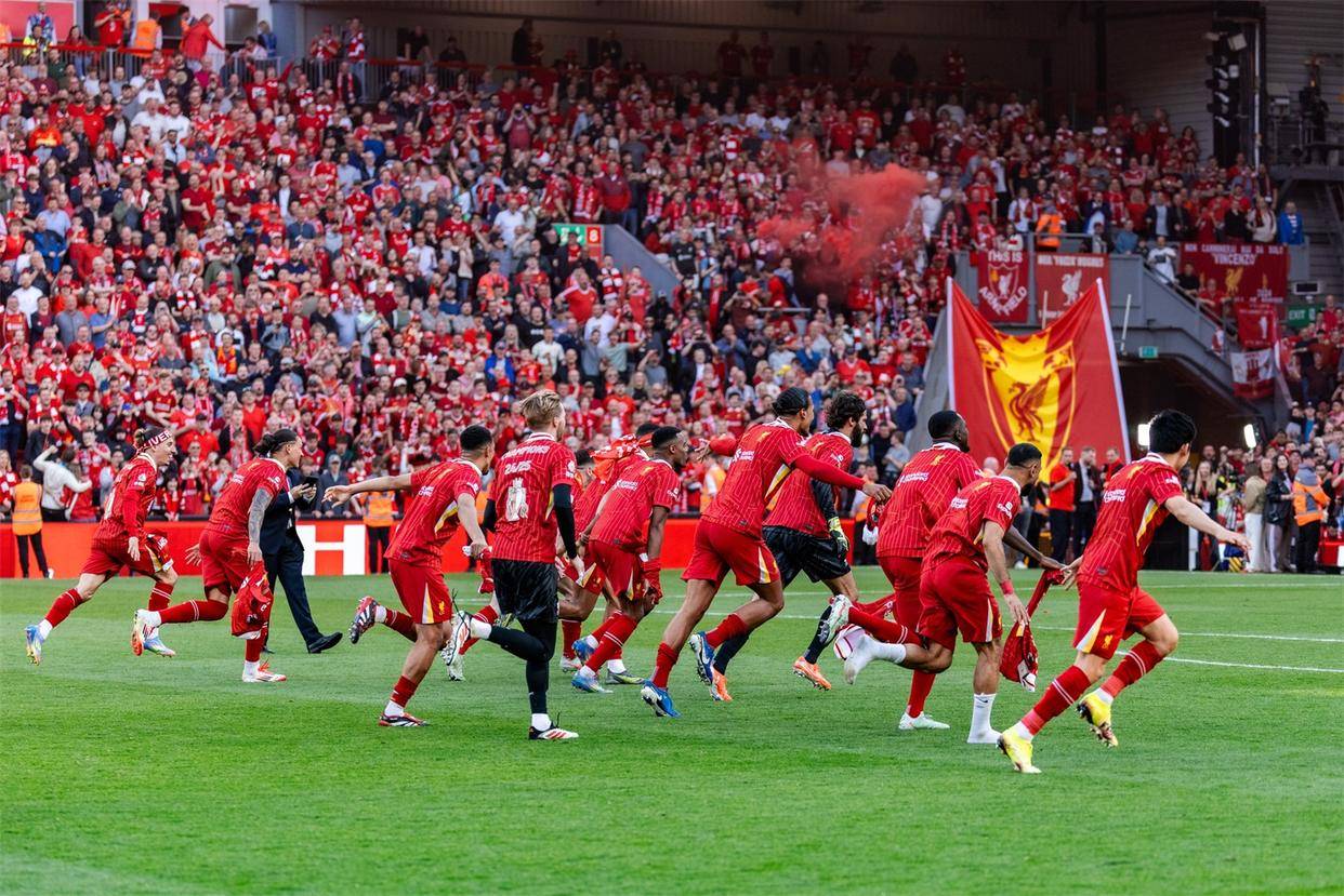 利物浦霸气登顶，一飞冲天！的简单介绍