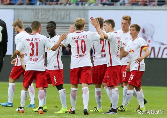 沃尔夫斯堡主场力克奥格斯堡，豪取三分的简单介绍