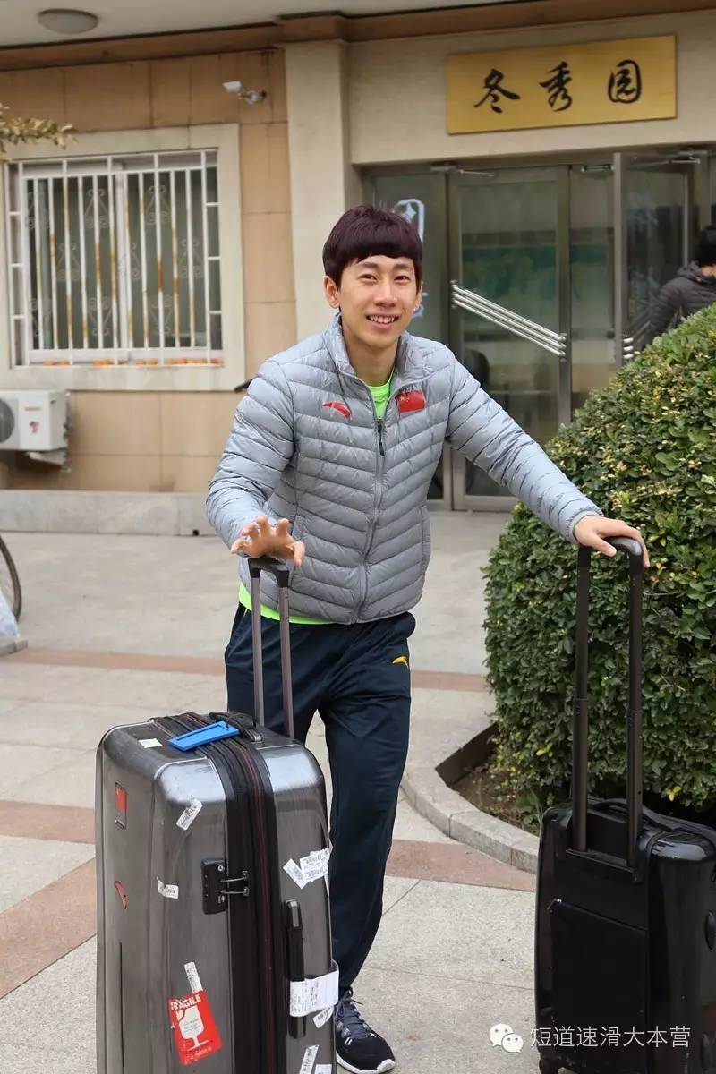 包含建业新赛季训练大纲公布，备战大比赛信心满满的词条