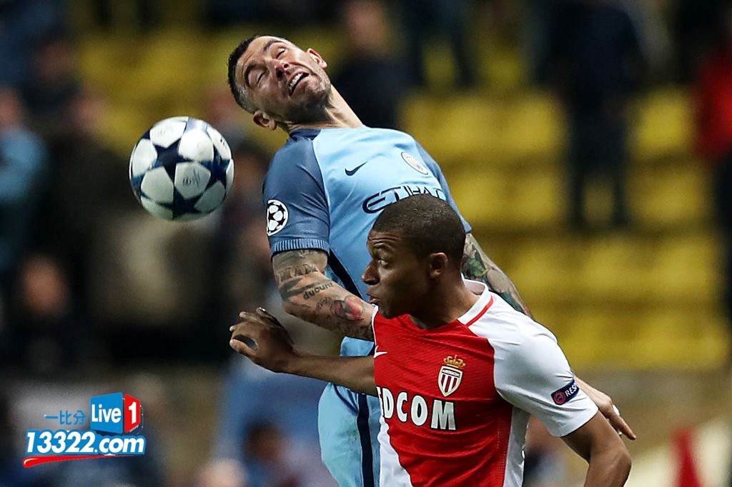 摩纳哥后卫组织有序守住阵地