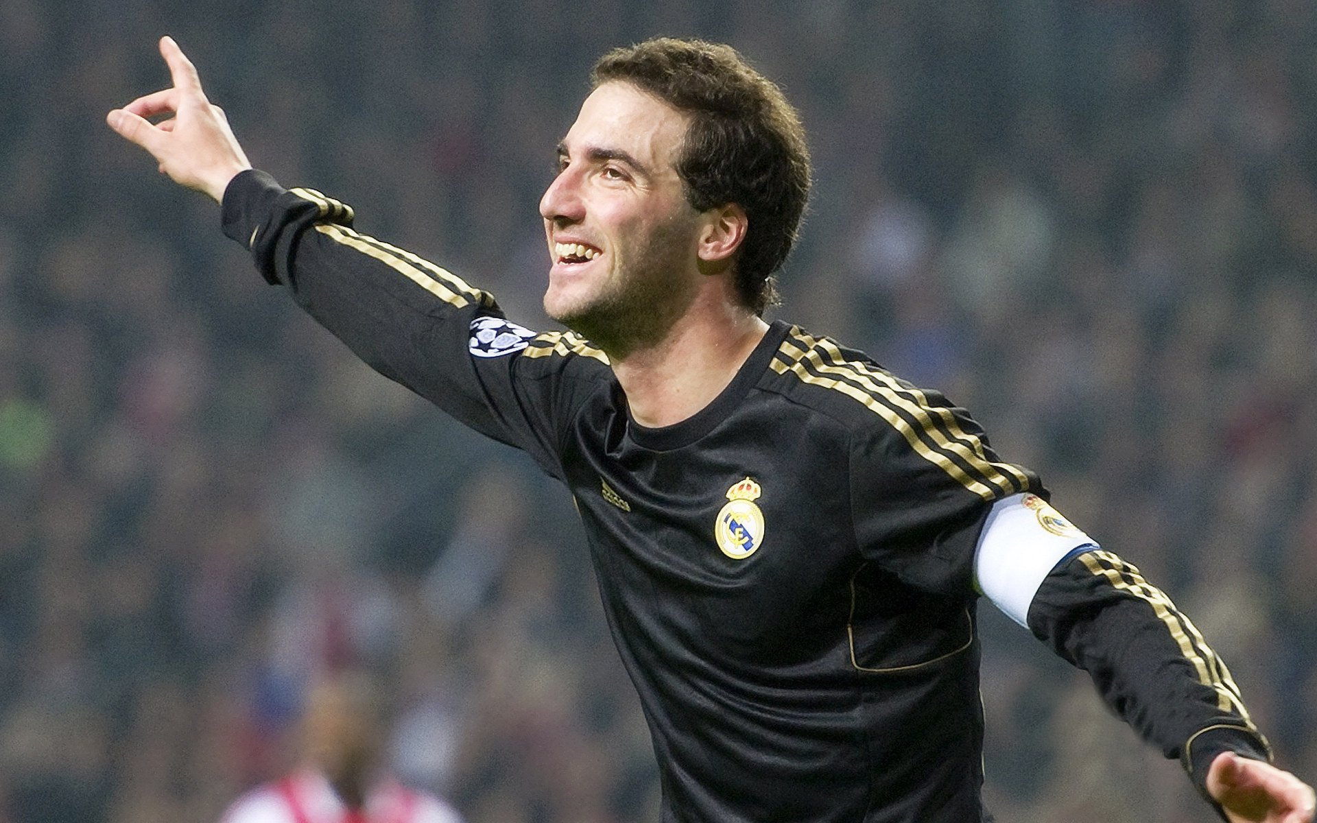 欧冠半决赛之夜，戈麦斯成为胜负手