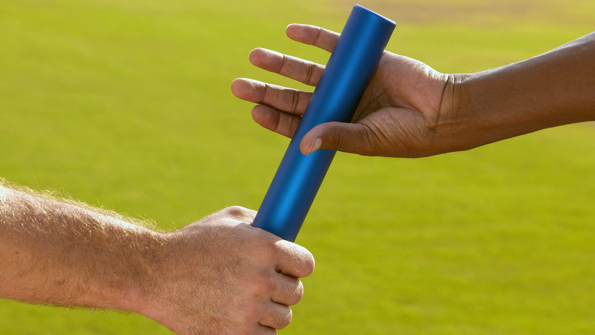 中国男篮轻取波兰，马丁内利战术制胜，新一代团队篮球的崛起